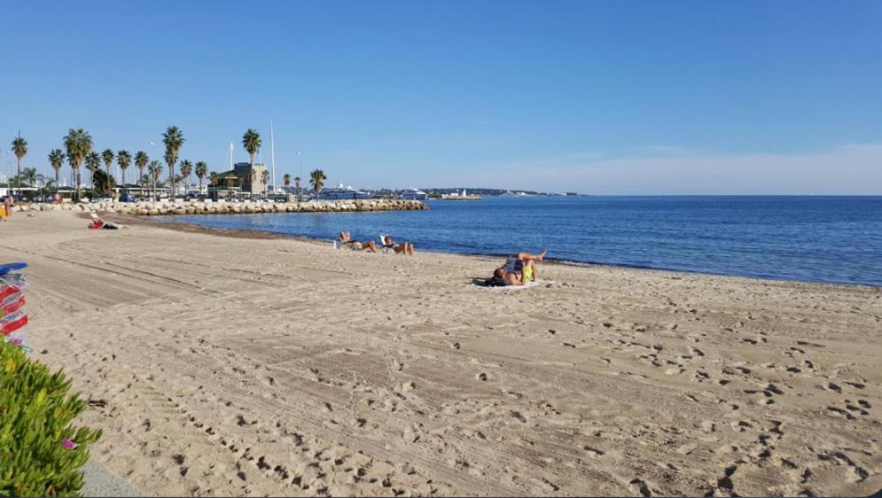 Spacieux Studio A Golfe Juan 2 Minutes Des Plages Vallauris Exterior photo