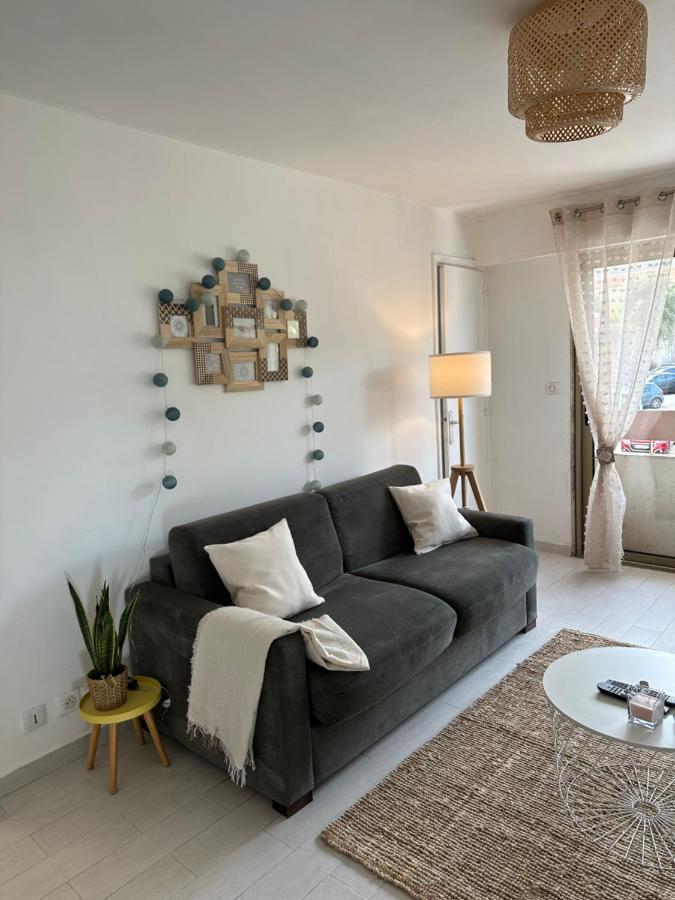 Spacieux Studio A Golfe Juan 2 Minutes Des Plages Vallauris Exterior photo